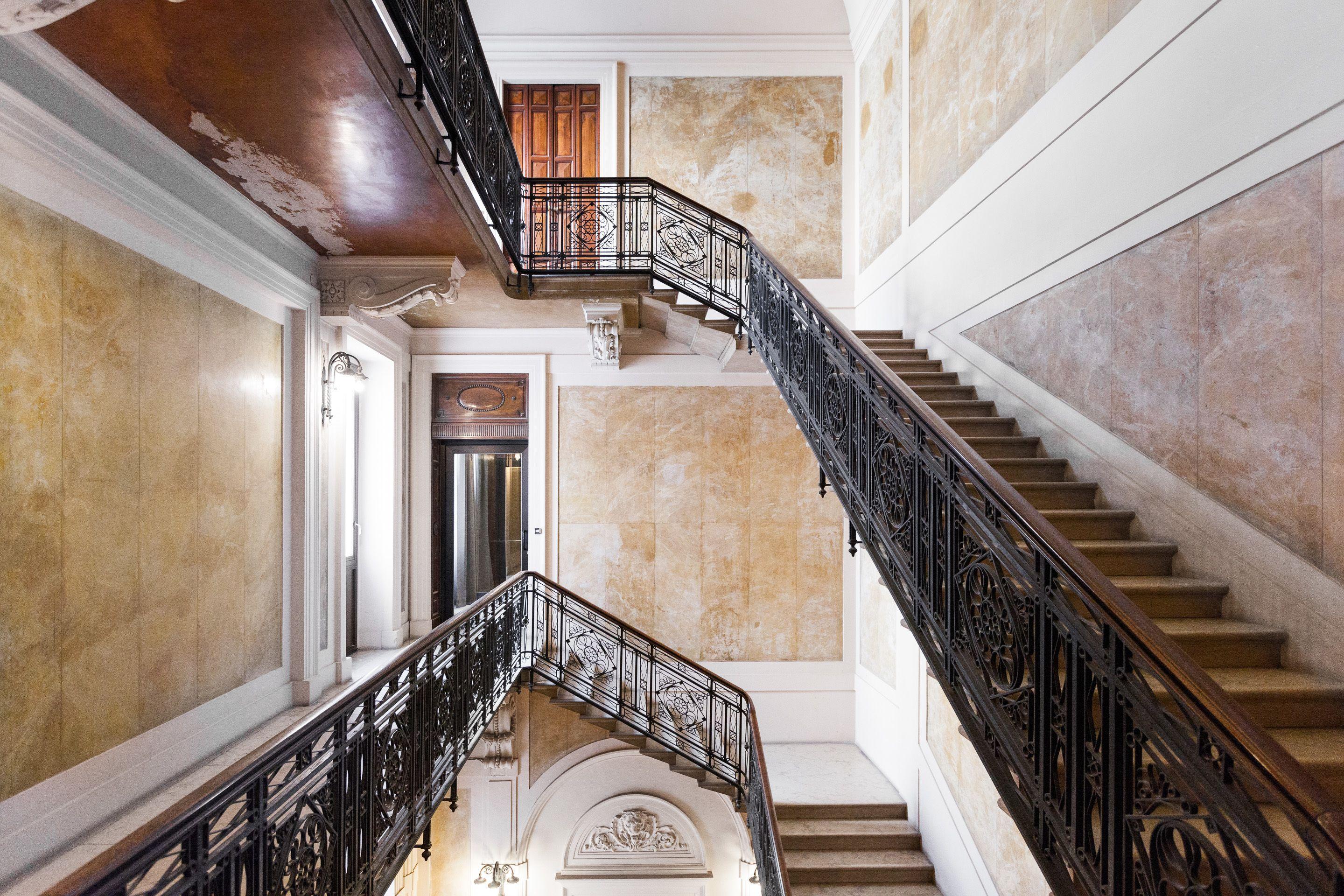 Easyhomes-Duomo Suites & Apartments, Milan